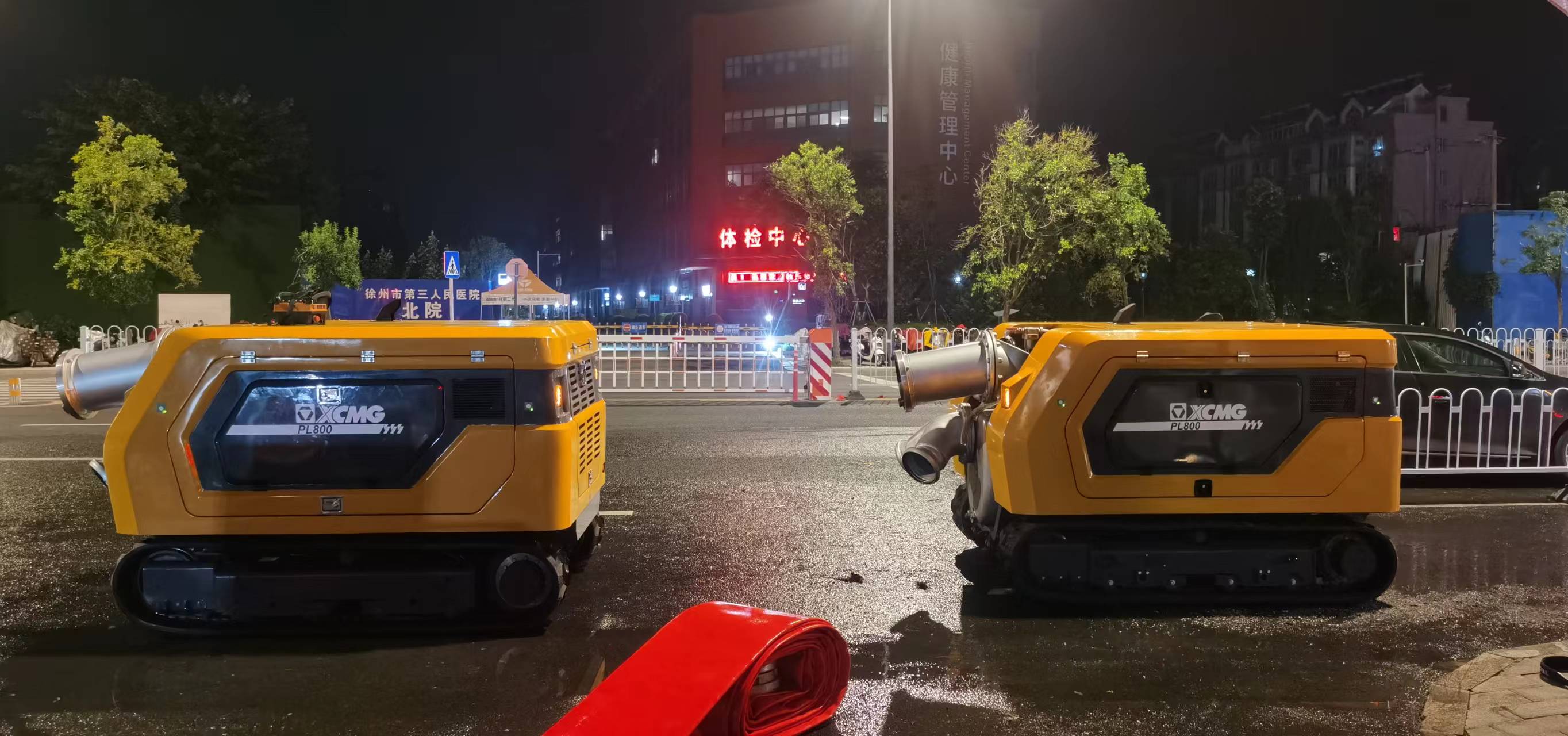 云顶集团排涝机器人紧急驰援，多处涝区“治水先锋”
