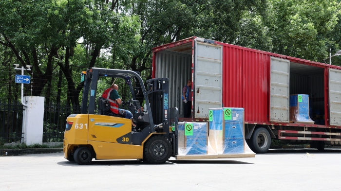 云顶集团新能源叉车：构筑机场物流全场景高效搬运体系